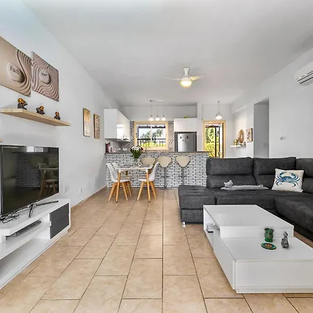 Apartament Aphrodite Gardens By Ezoria