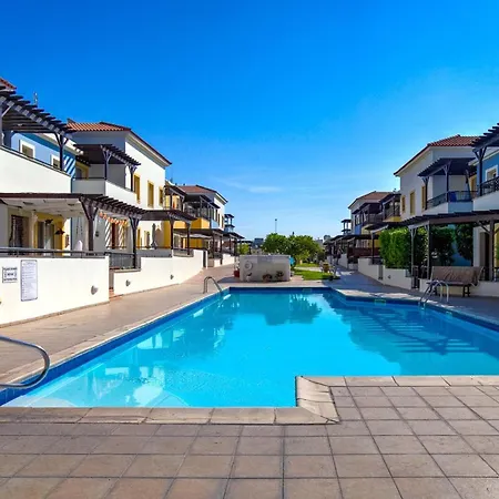 Aphrodite Gardens By Ezoria