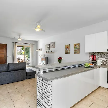 Appartement Aphrodite Gardens By Ezoria Paphos