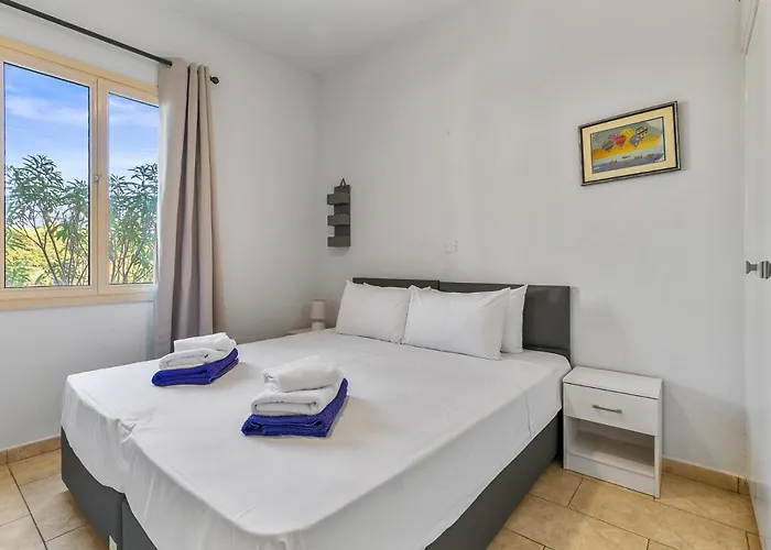 Apartman Aphrodite Gardens By Ezoria *